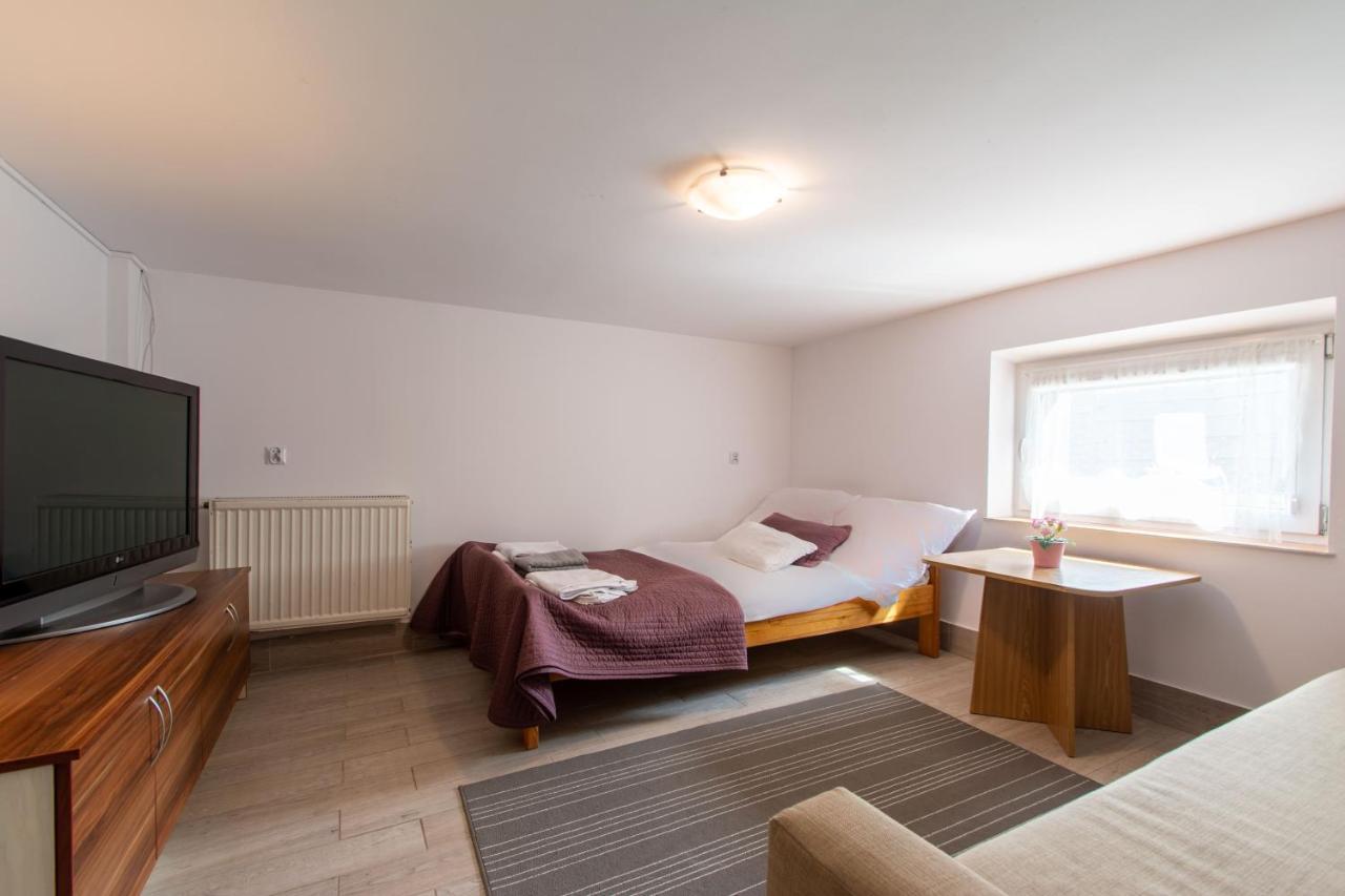 יאסטארניה Corka Rybaka Apartments מראה חיצוני תמונה